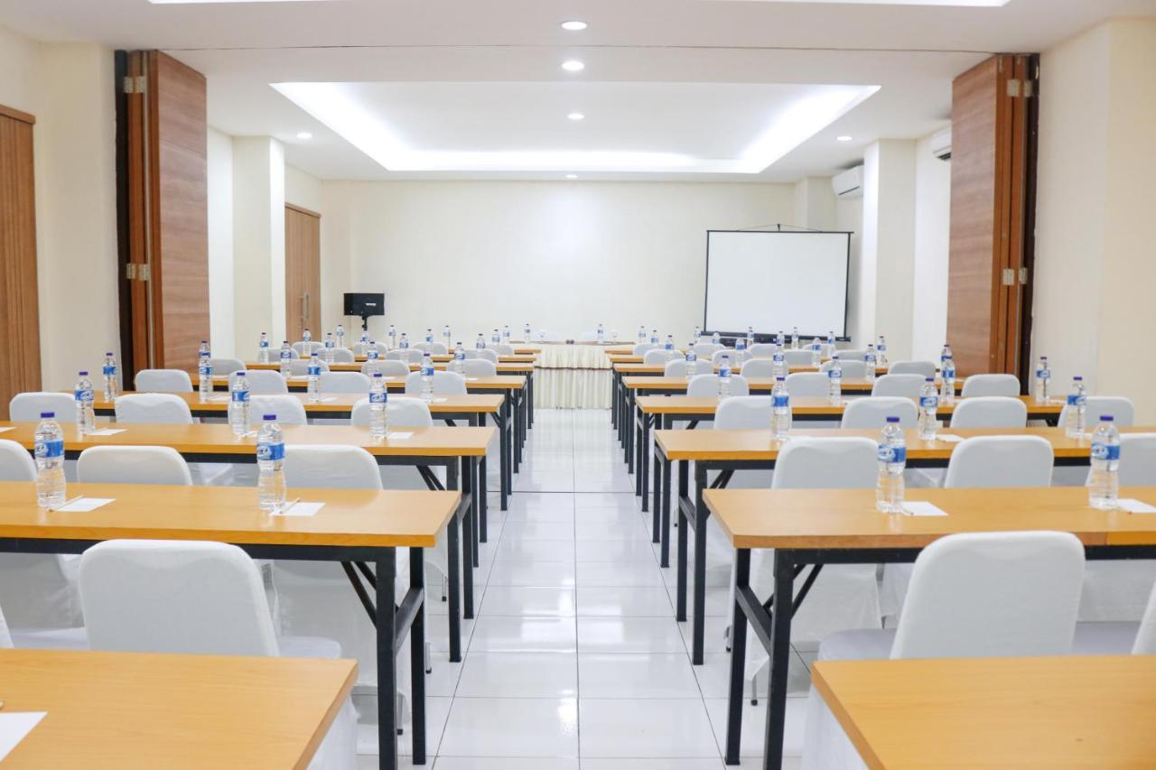 Legreen Suite Ratulangi Ambon Bagian luar foto