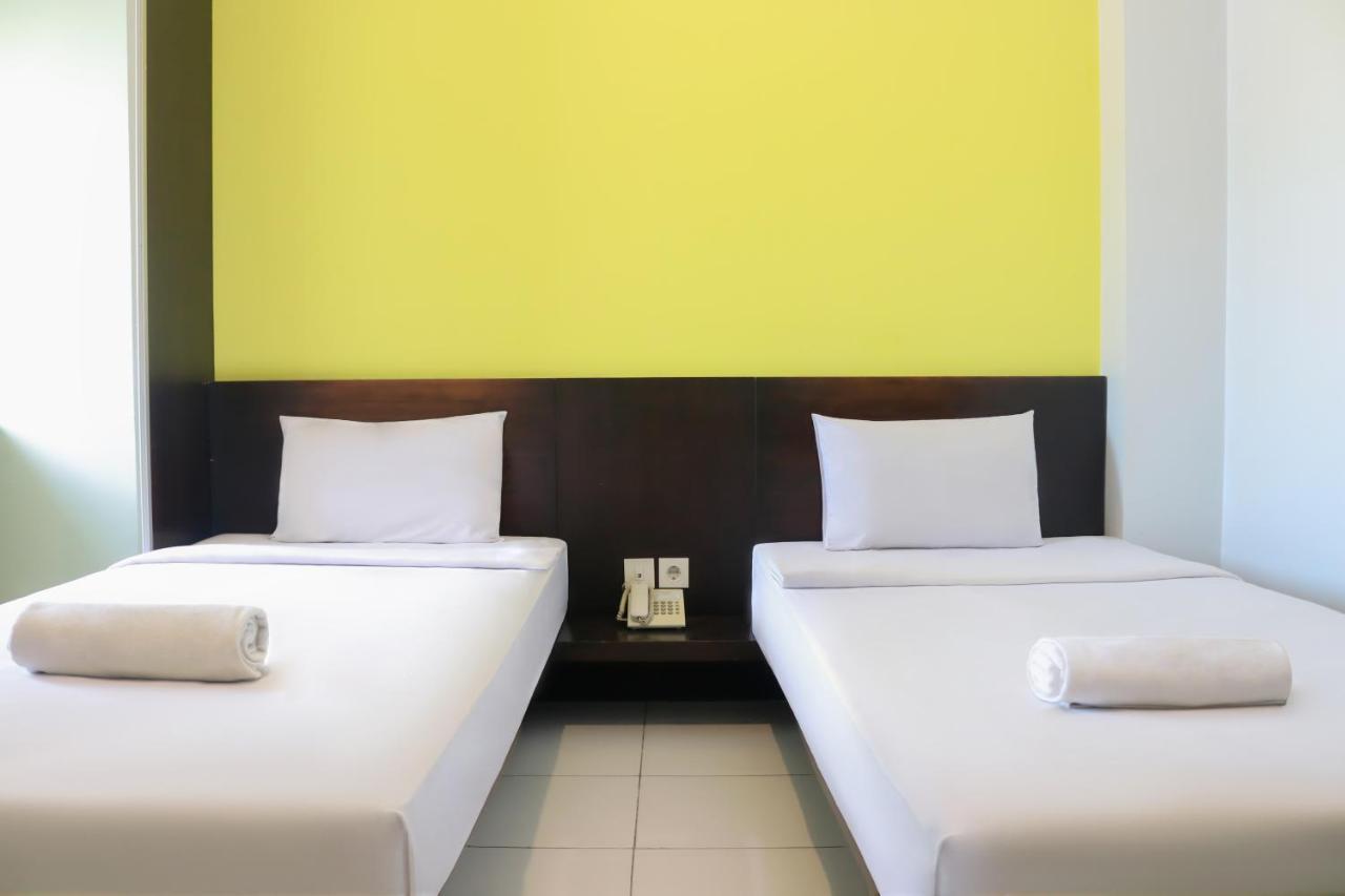 Legreen Suite Ratulangi Ambon Bagian luar foto